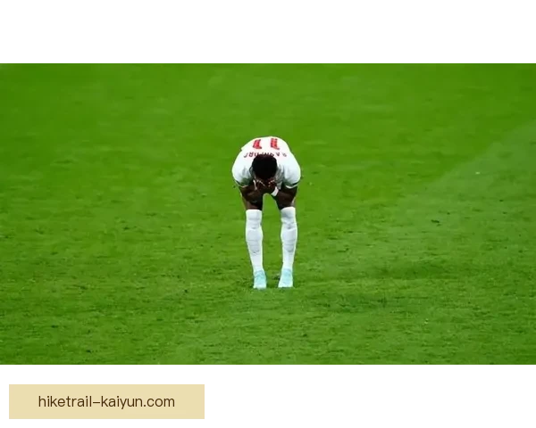 拉什福德比赛风格解析：速度突破与反击威胁持续提升端表现稳健